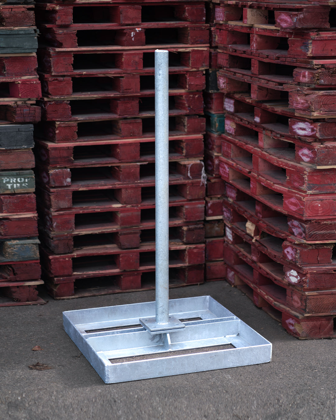 STND-900 Light Duty Ballast Mount